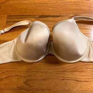 Cacique 42DD lightly lined underwire bra nude color